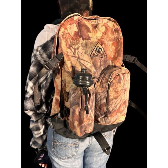 ROCKY GEAR REALTREE CAMO BACKPACK CAMPING HIKING Hunting BACKPACK WITH TERMO - Picture 2 of 9